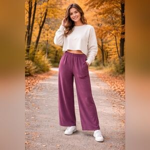 Reitmans Wide Leg Pull-On Pants in Plum